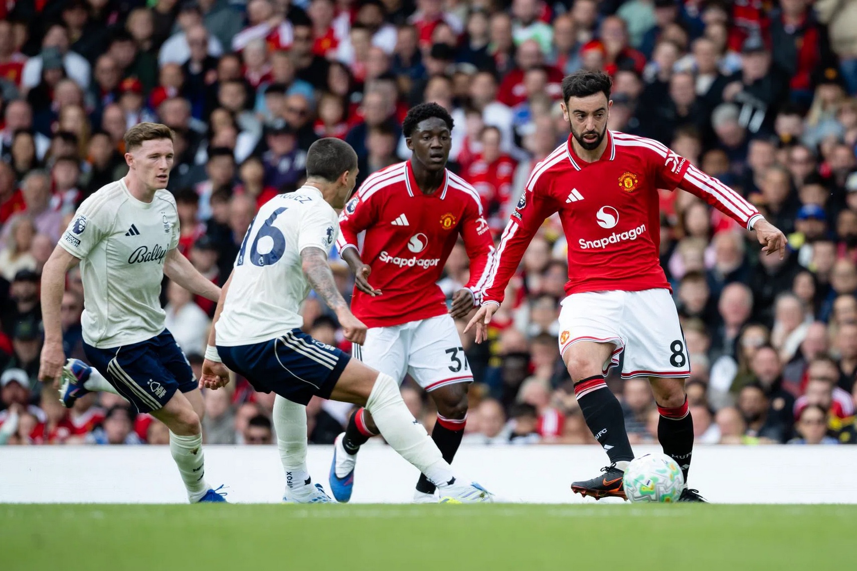 Match Review: Manchester United 3-2 Nottingham Forest